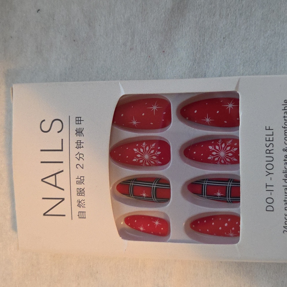 Red DIY Nail Set with Snowflake and Plaid Design